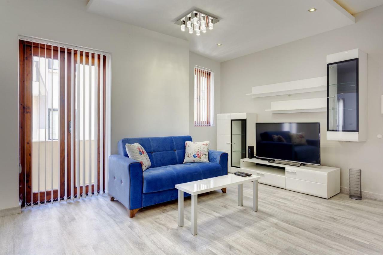 Splendid Apartment, Steps Away From The Sea Sliema Exterior foto