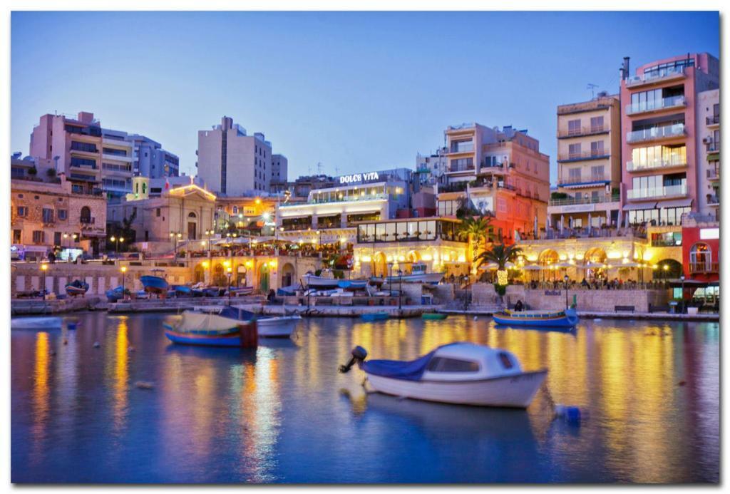 Splendid Apartment, Steps Away From The Sea Sliema Exterior foto